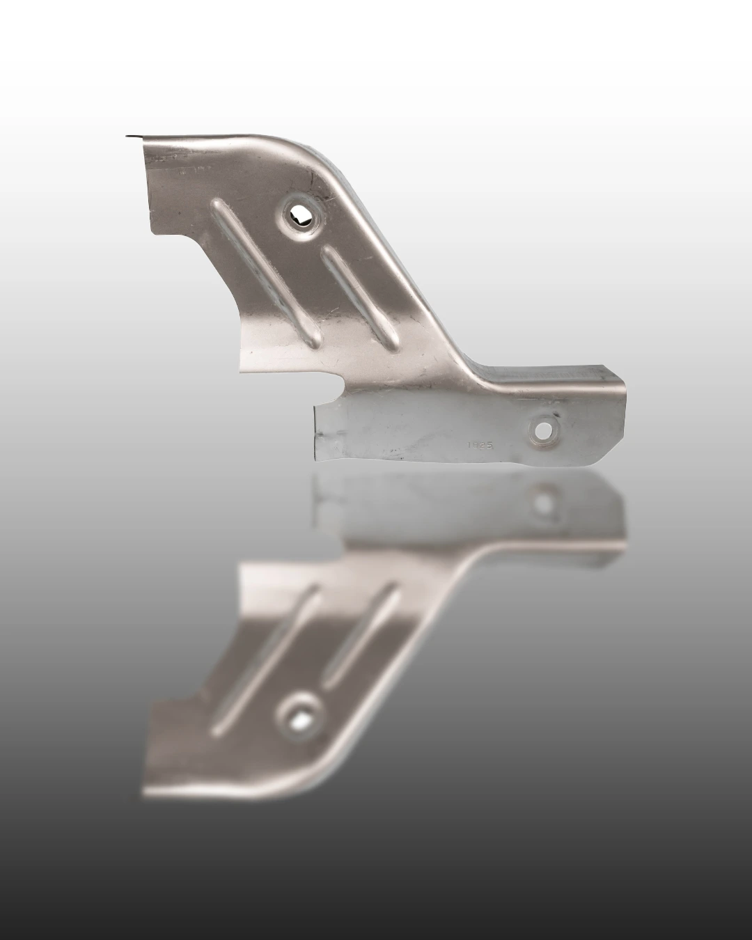 Laser cutting BIW parts